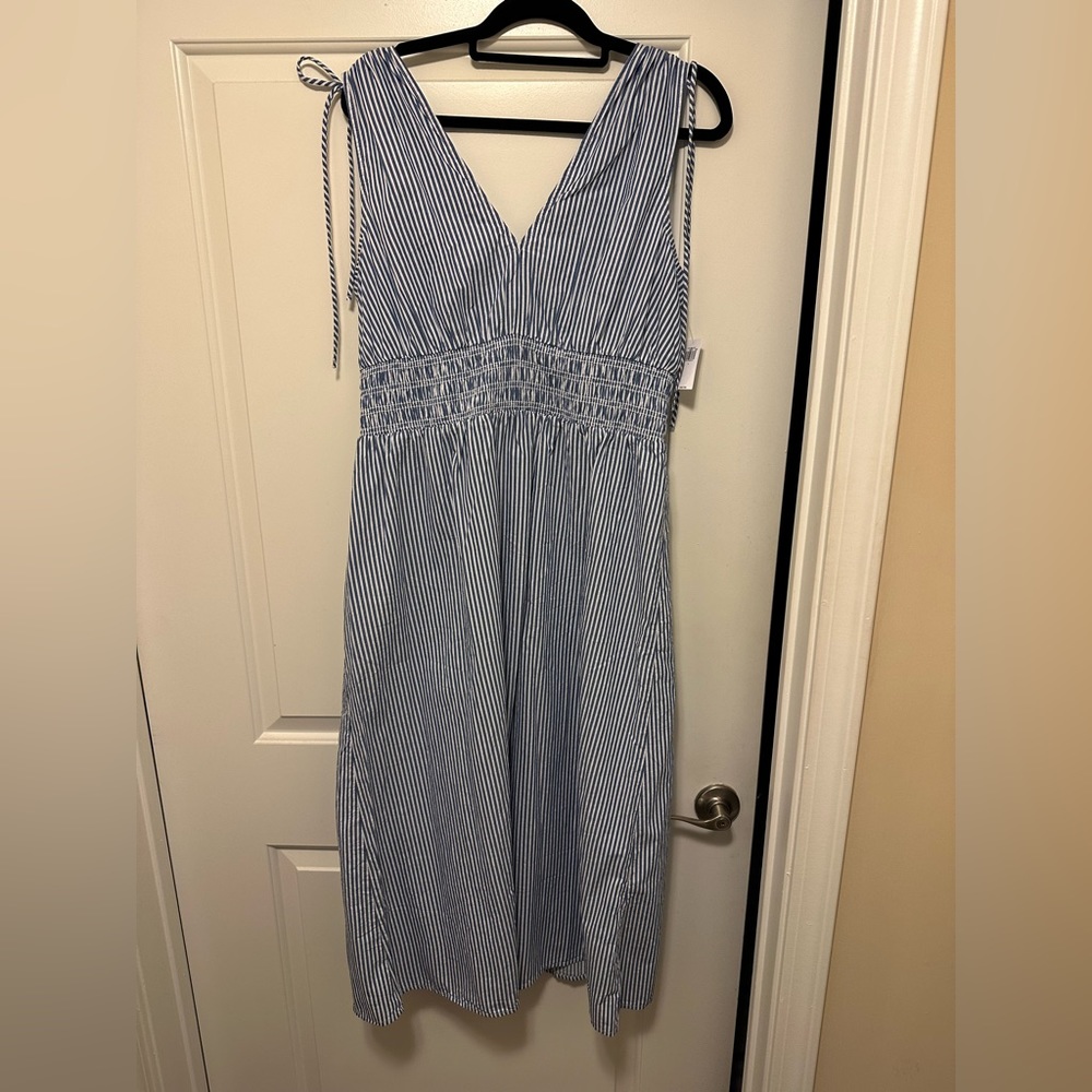 Long blue Old Navy dress.